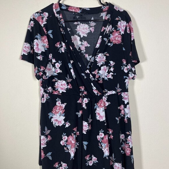 torrid Tops - Torrid Womens Deep V Floral Short Sleeve Blouse Size: 2 (2XL)
